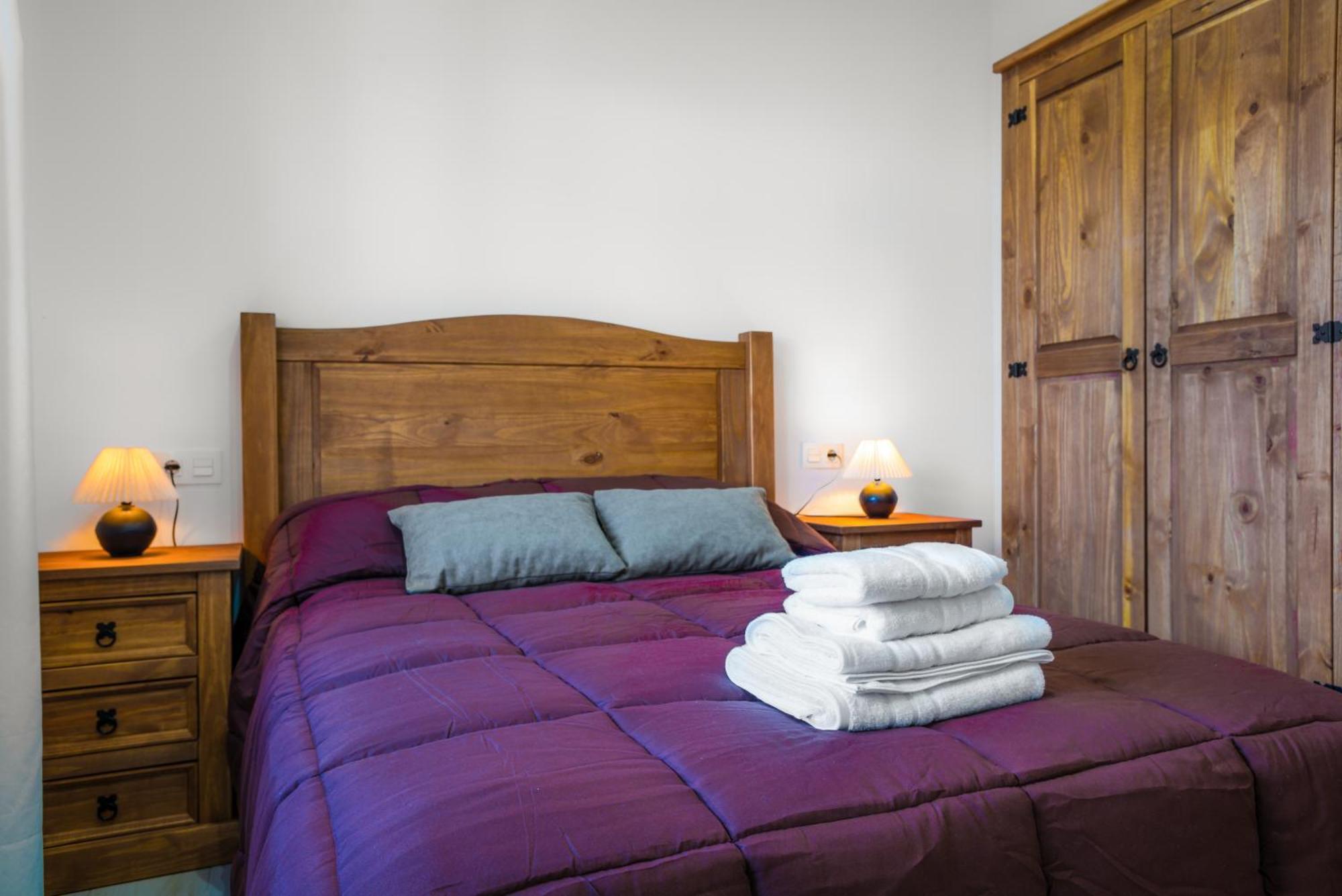 Apartamentos Turisticos Rurales Camino Rio Peralta 포조알콘 외부 사진