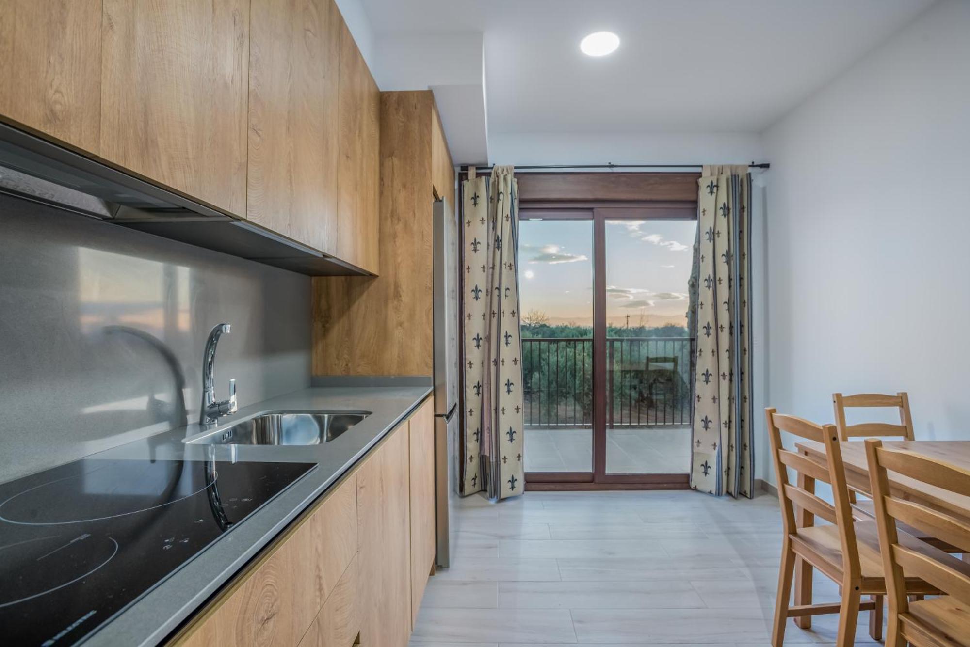 Apartamentos Turisticos Rurales Camino Rio Peralta 포조알콘 외부 사진